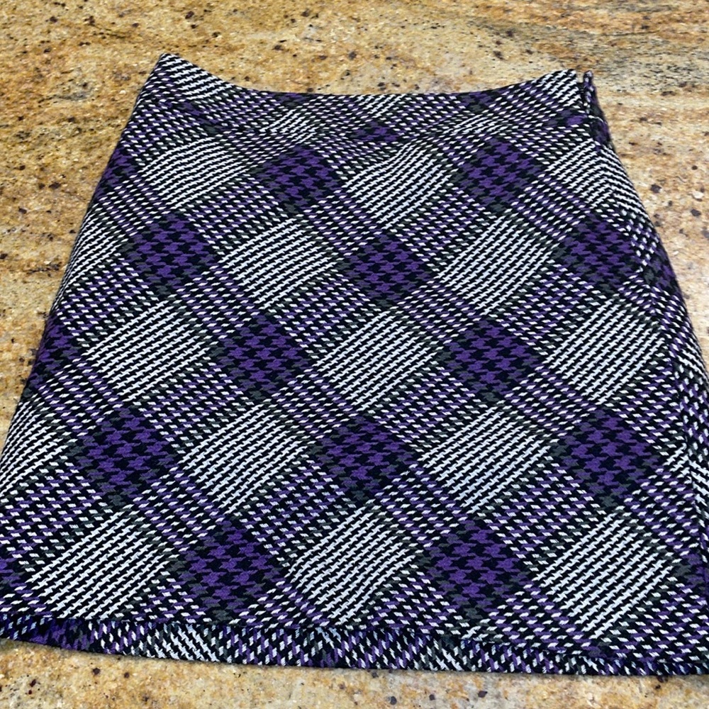 Ann Taylor LOFT Plaid Mini Skirt Lined Purple Black Size 2